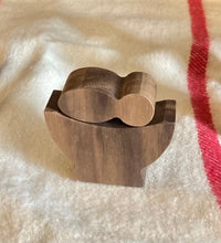 Load image into Gallery viewer, Minimalistic Nativity Set
