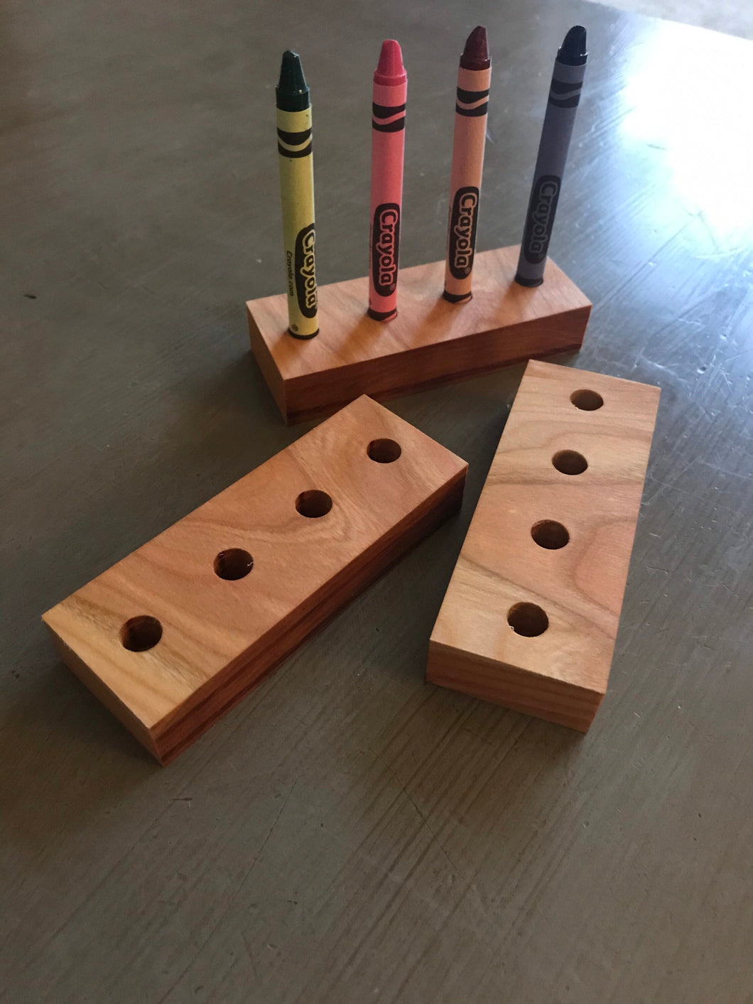 Crayon holder For Traditional Crayons - Crayola Size